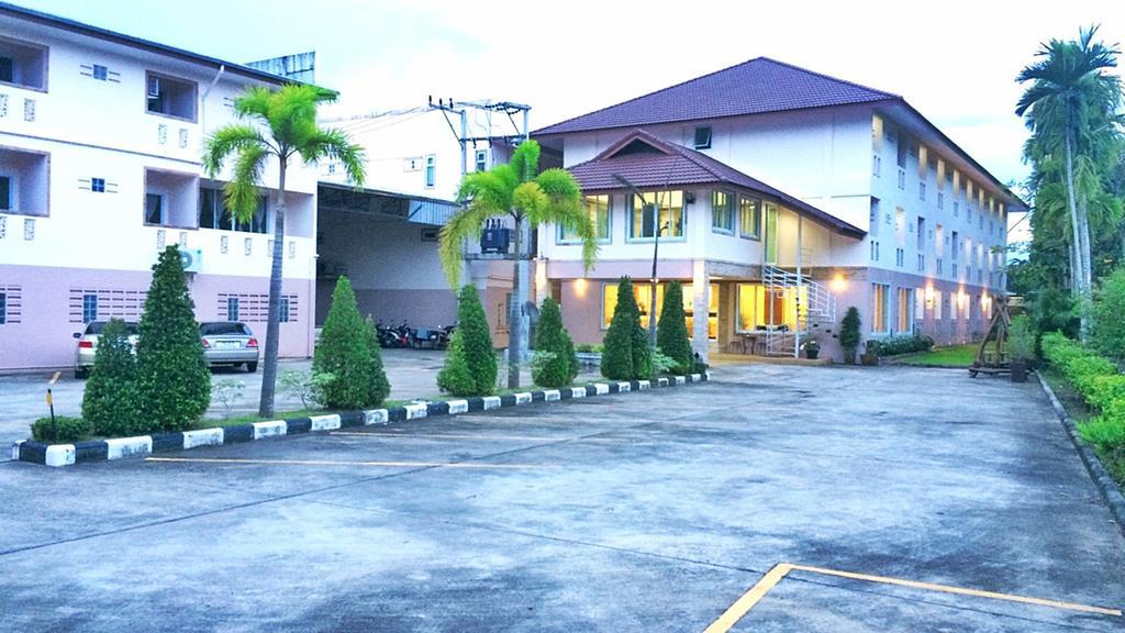 Chumphon Travelodge Eksteriør bilde